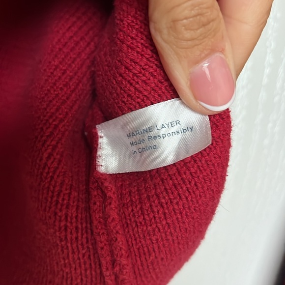 Marine Layer half zip sweater XS red with colorful stripes on sleeves - Picture 8 of 11